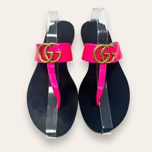 Gucci flat neon leather thong sandals online